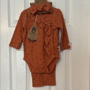 Rabbit + Bear Organic Baby Outfit